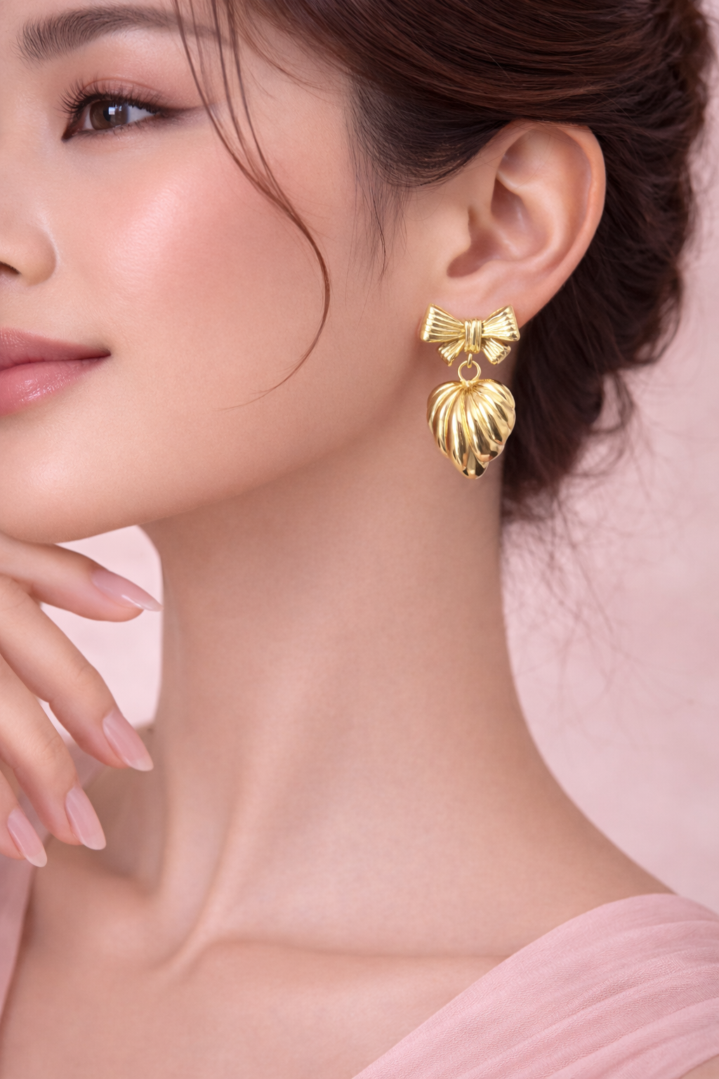 Golden Muse